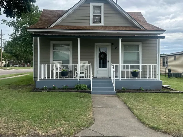 322 2nd St, Claflin, KS 67525