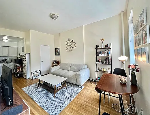 Rented by Compass | media 4