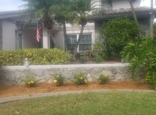 935 Symphony Isles Blvd, Apollo Beach, FL 33572