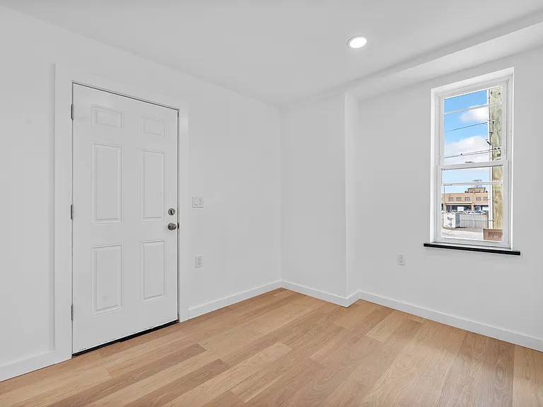 3436 Richmond St #1 — Photo 9