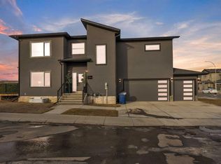 97 E Baysprings Gdns SW, Airdrie, AB T4B 5C6