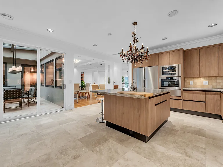 1525 Errigal Pl — Photo 14