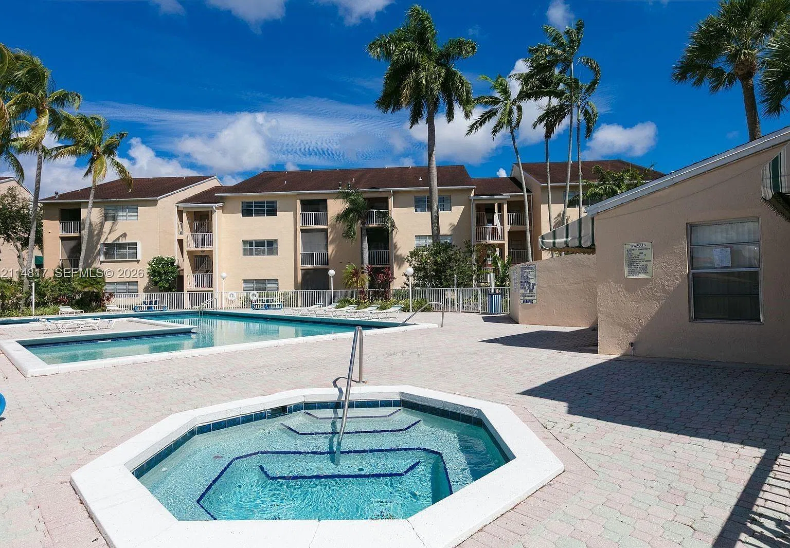 Hammocks Trails Condo — Photo 3
