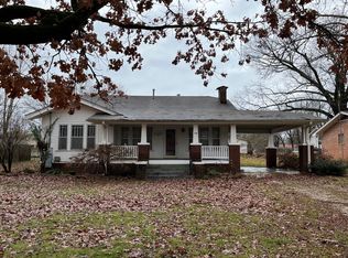 118 E Poplar St, Clarksville, AR 72830