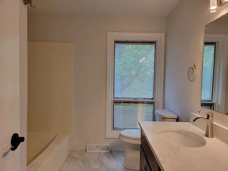 541 Cloverbrook Dr — Photo 14