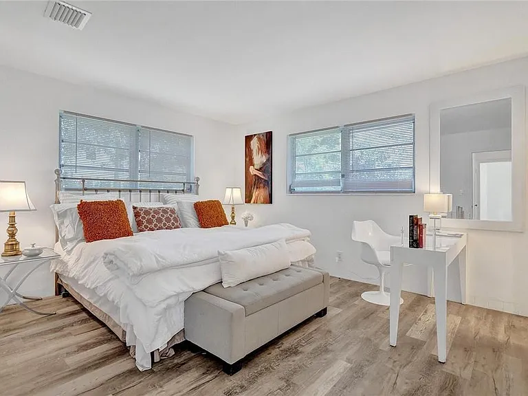 5101 NE 27th Ave — Photo 10