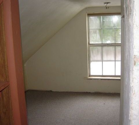 4th image of 10818 Charles Pl