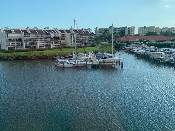 2nd image of 7600 Sun Island Dr S #Penthouse 805