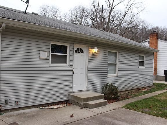 3rd image of 602 Fairbanks Ave