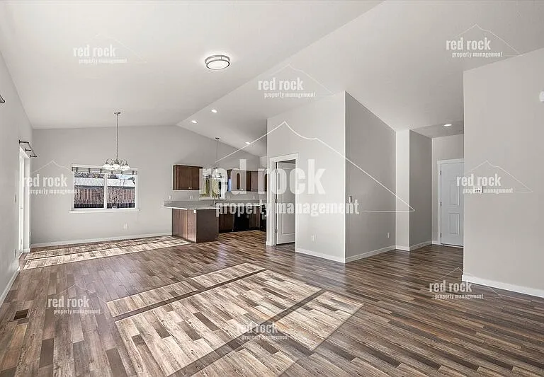 4303 N Bolivar Ln #1 — Photo 3