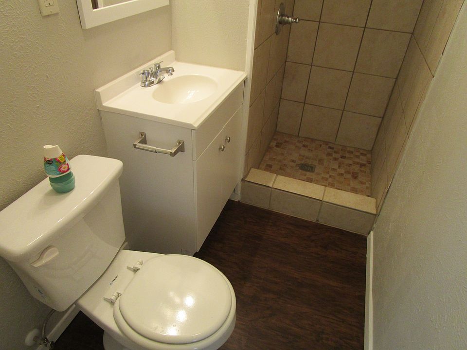 1st image of 3232 Earle Dr