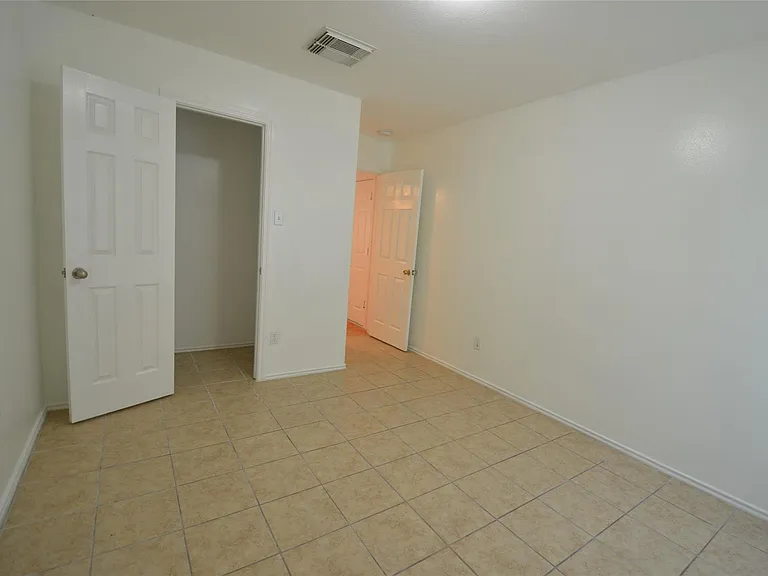 13007 Brentlawn Ct — Photo 11