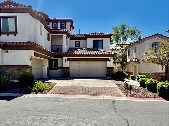 2nd image of 1088 Luna Eclipse Ln #101
