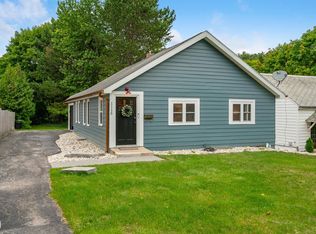 1115 E Mitchell St, Petoskey, MI 49770