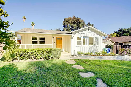 2022 Monterey St Photo 1