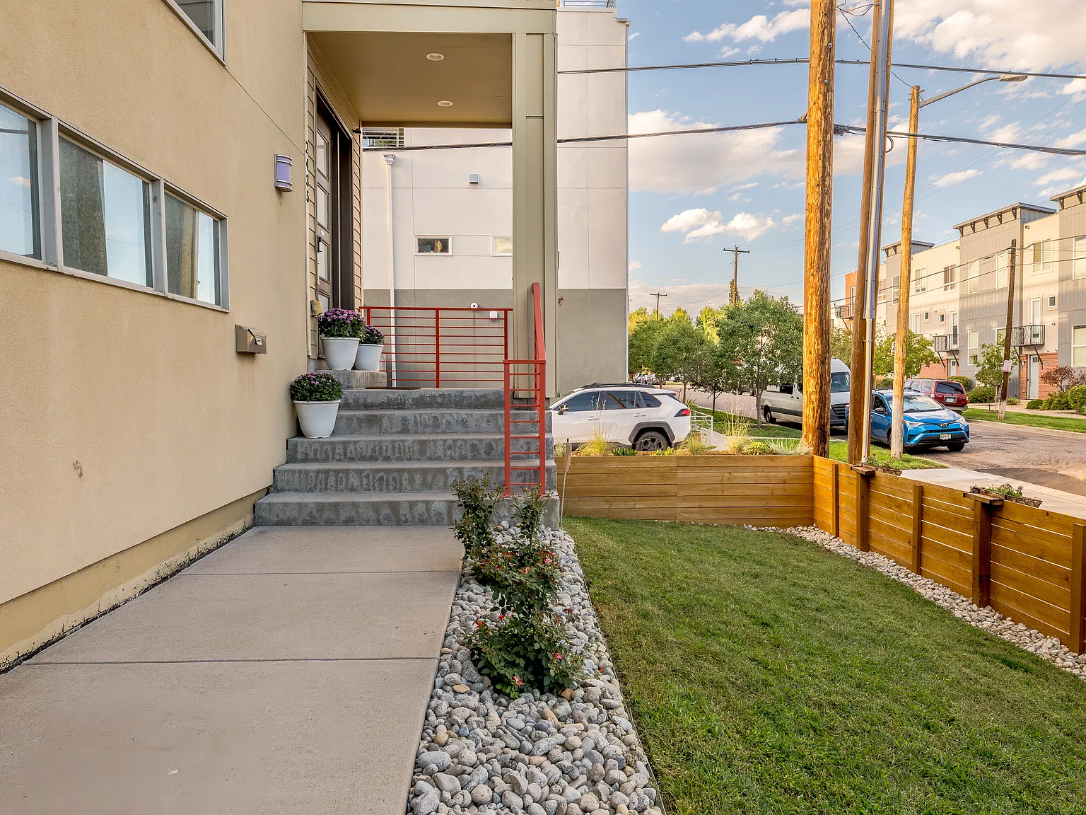2 bed, 1449 sqft, $3,830 — Photo 3