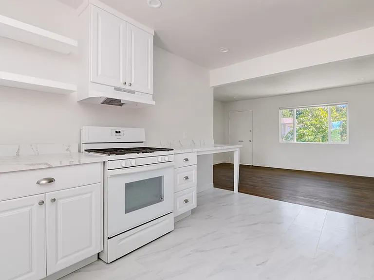 4028 Casita Way — Photo 5