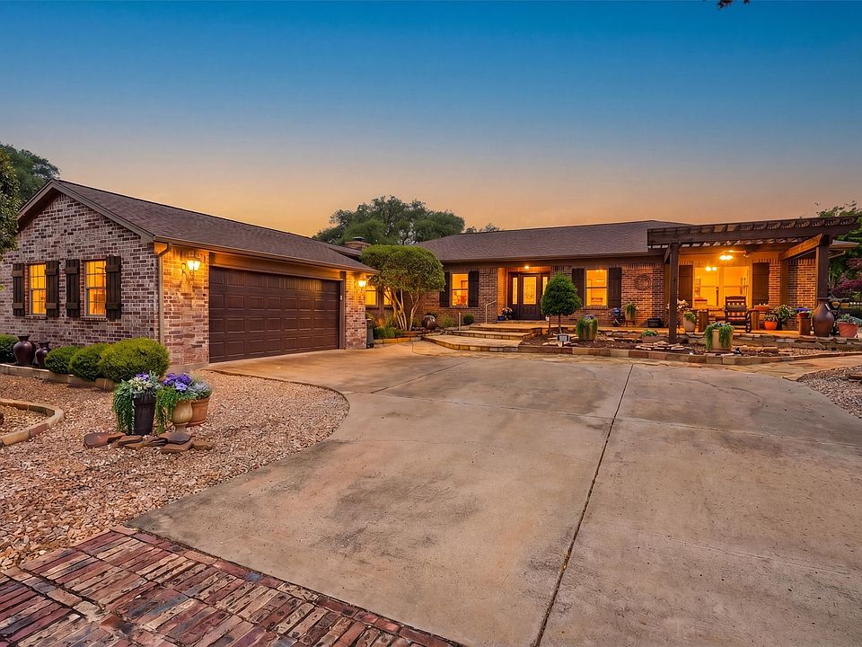 1st image of 4016 Crescent Dr