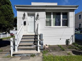 882 Amboy Ave, Perth Amboy, NJ 08861