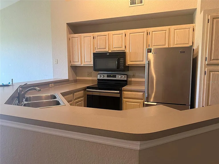 1055 Normandy Trace Rd — Photo 5
