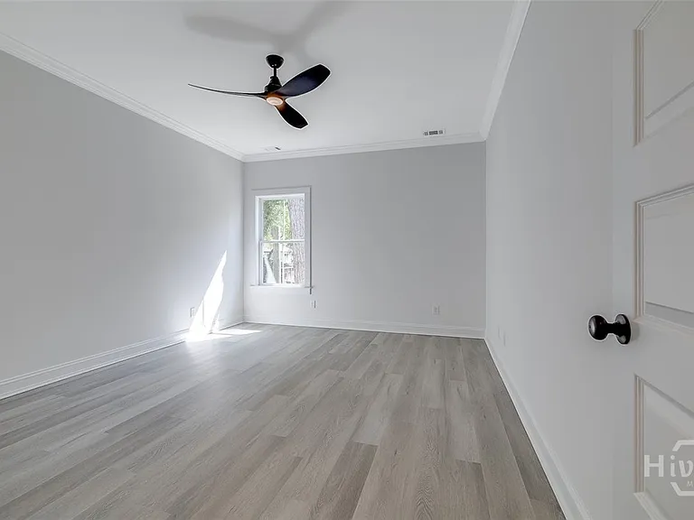 1615 Le Grand St — Photo 20