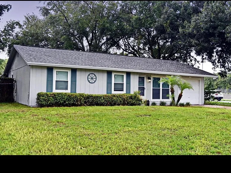 Ann Dr — Photo 1
