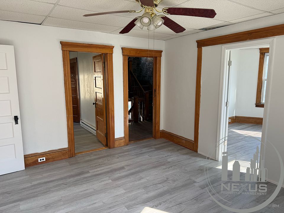 1st image of 21 Hitchcock Rd #2