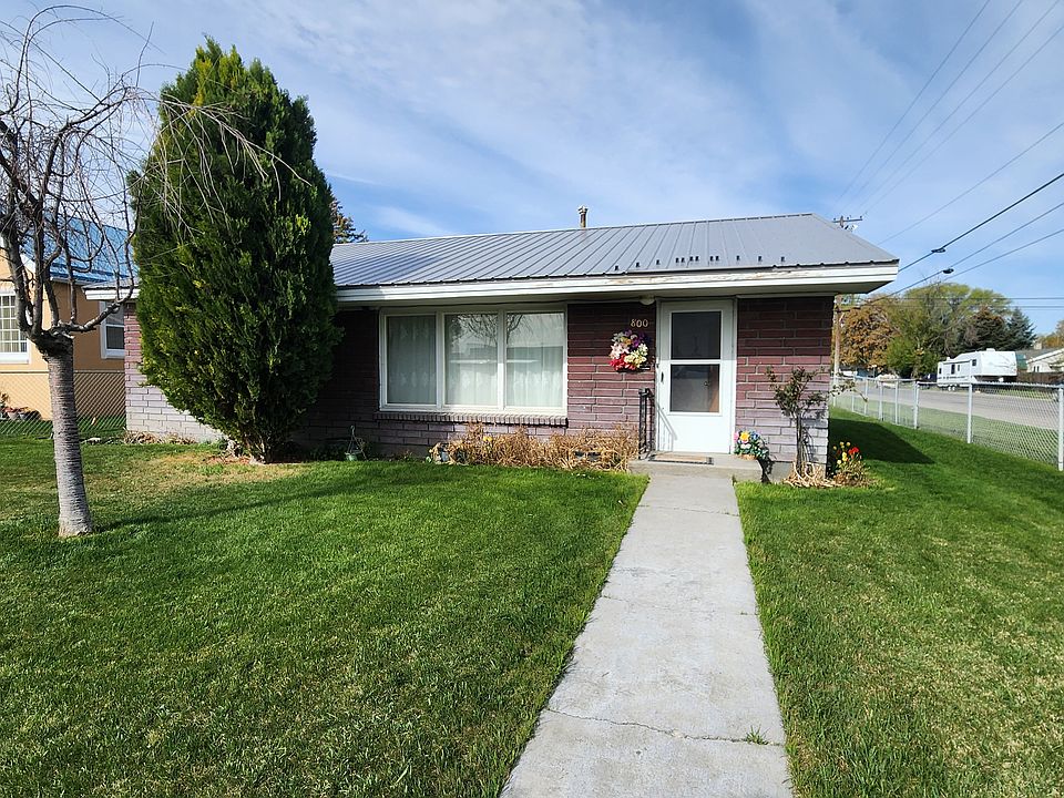 1st image of 800 Oakley Ave