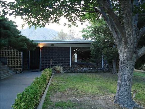 2nd image of 924 Thunderbird Dr