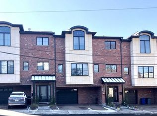 402 Elizabeth St #402, Fort Lee, NJ 07024