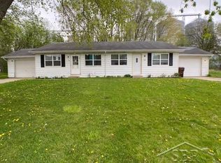 110 Tara Ct, Shepherd, MI 48883