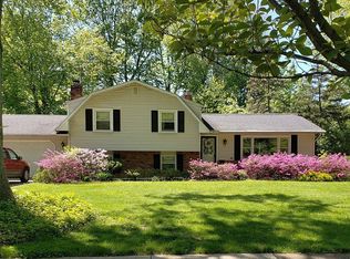 8372 Paddock Ct, Mentor, OH 44060