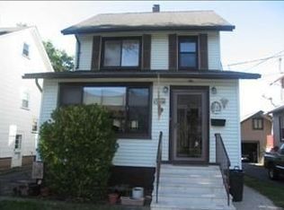 60 Vanderburgh Ave, Rutherford, NJ 07070