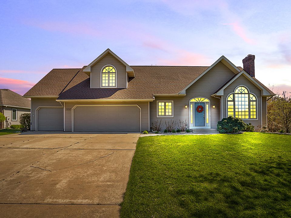 1st image of 10262 Deerfield Dr