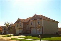 1st image of 4512 Willow Ave