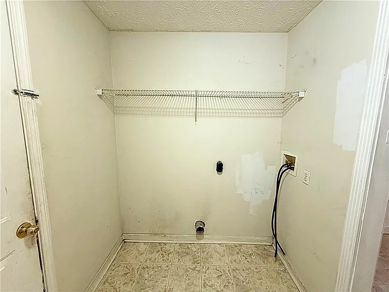 6424 Monica Dr — Photo 18