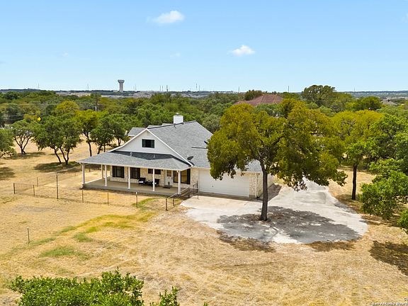 3rd image of 13445 SLEEPY OAKS LN