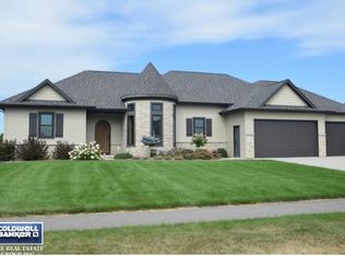 N981 Summer Breeze Ln, Greenville, WI 54942