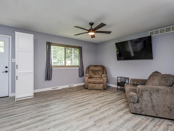 5th image of 6761 E South Field Dr