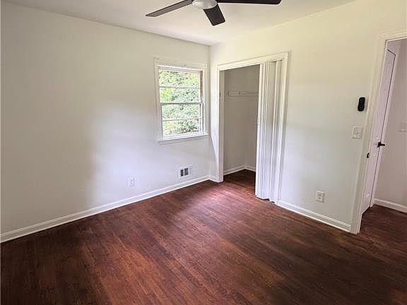 4th image of 315 Dallas Dr