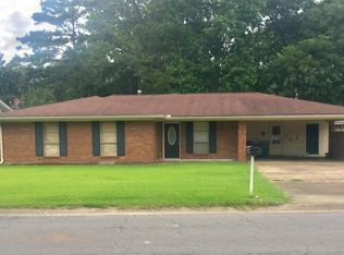 110 Woodville Dr, Natchez, MS 39120