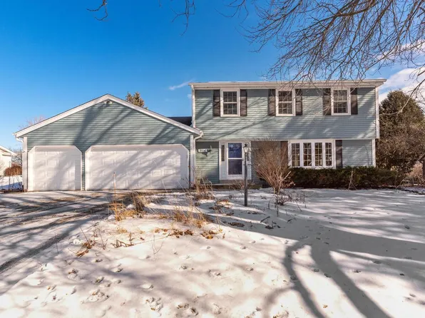 9936 North Concord DRIVE, Mequon, WI 53097