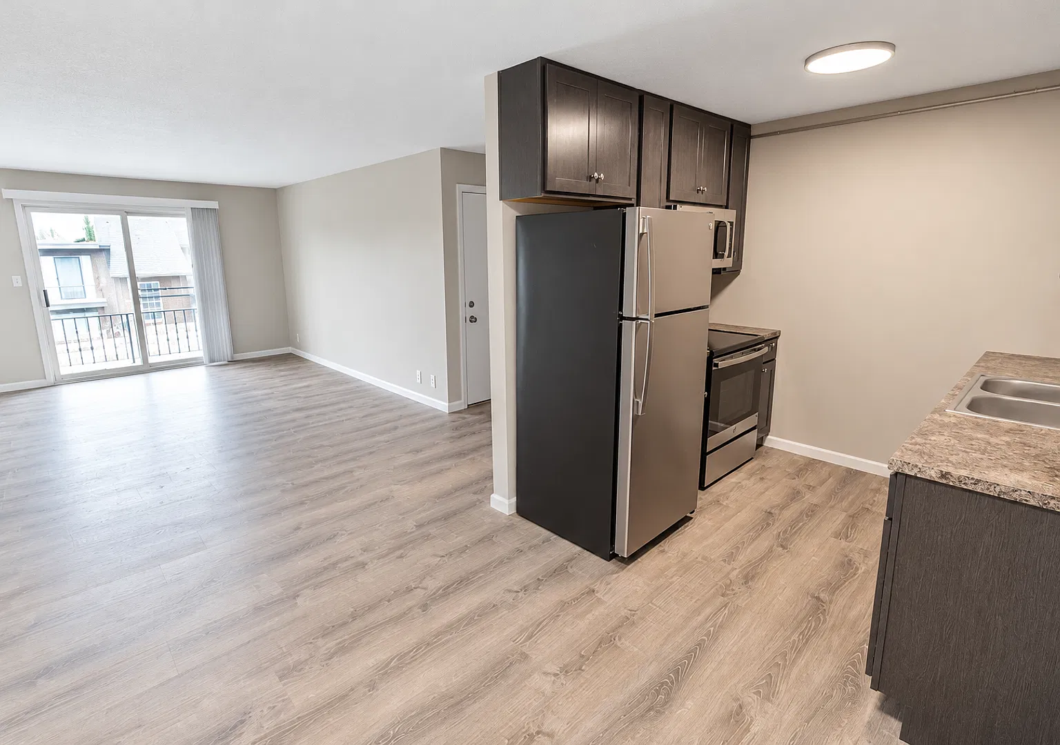 3408 Balboa Ln — Photo 1