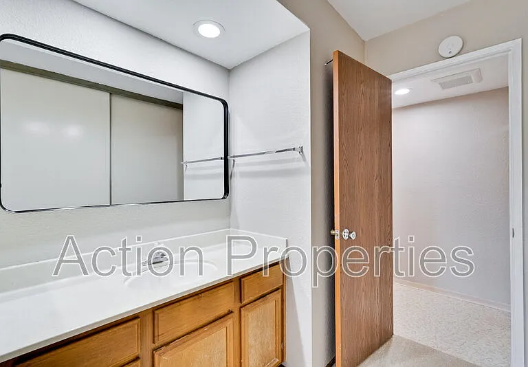 437 Costa Mesa Ter #F — Photo 17