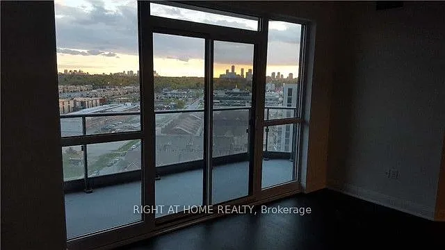 160 Vanderhoof Ave #1413 — Photo 27