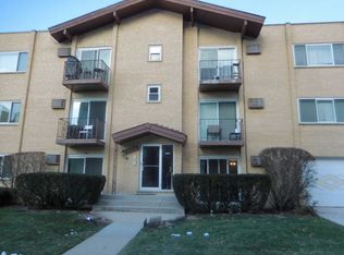 1354 Washington St #201, Des Plaines, IL 60016