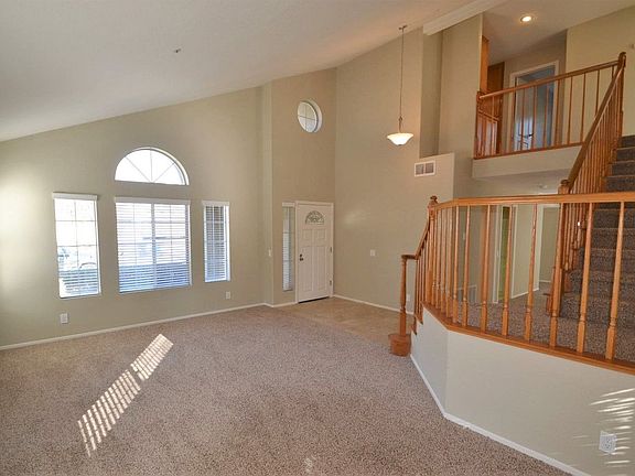 5th image of 14171 Sacramento St