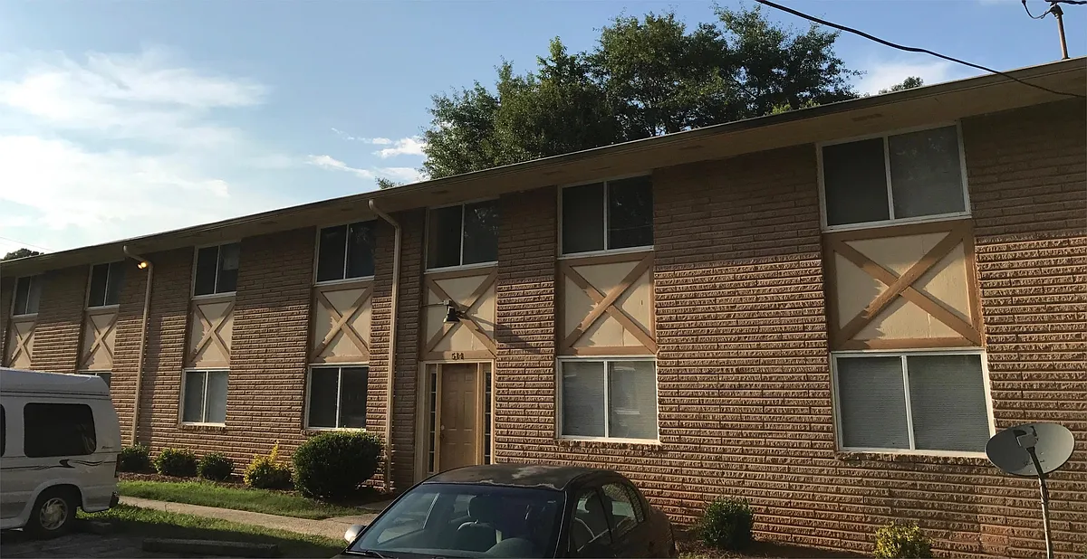 Building Photo - 510-516 N Fairground St