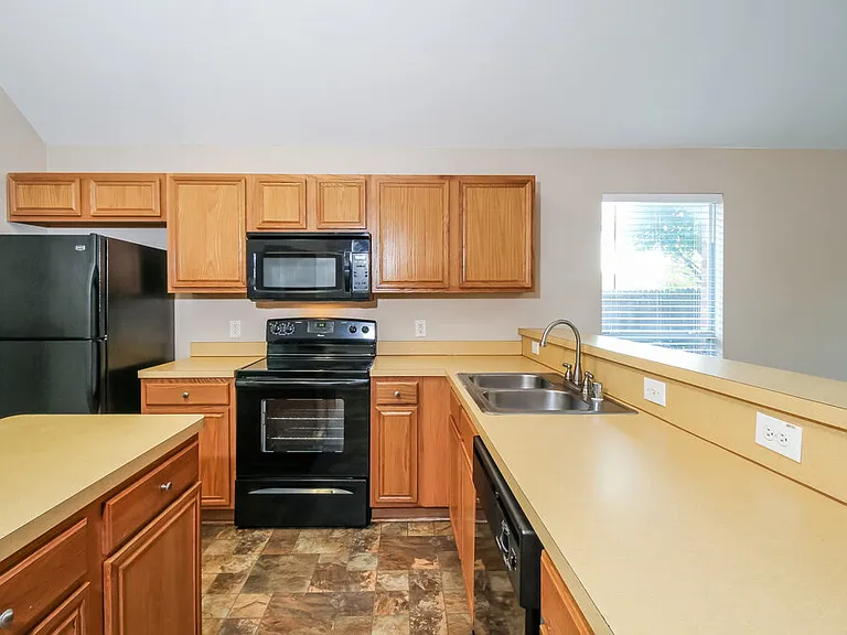 310 Ohara — Photo 9
