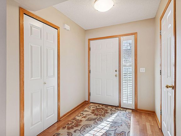 4th image of 7892 Autumn Ridge Ave